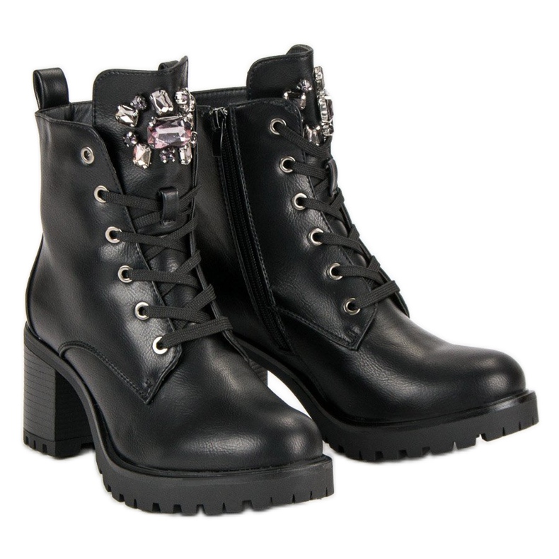 Kylie Bottes nouées sur le poteau noir 1