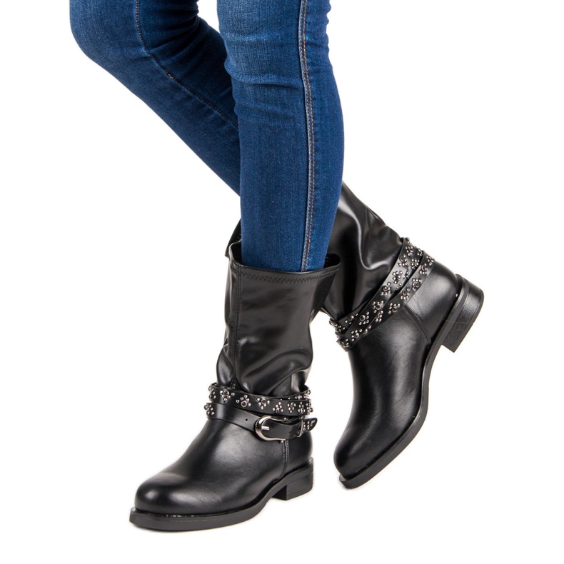 Small Swan Travailleurs noirs le noir 1 Small Swan Travailleurs noirs le noir 1