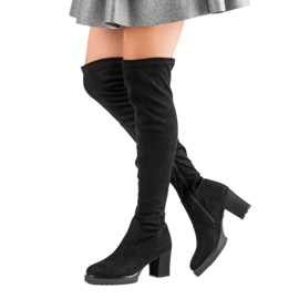Bottines compensées en daim le noir 2