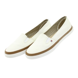 Tommy Hilfiger ICONIQUE KESHA SLIP ON 121 blanc 3