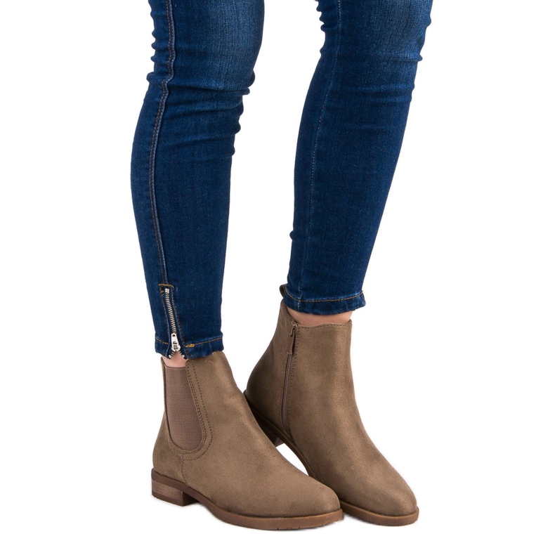 Bottines Chelsea en daim brun 1