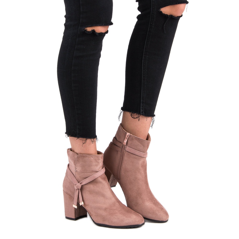 Bottes poudre en daim rose 1