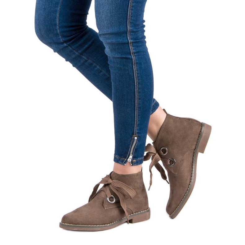 Super Mode Bottes nouées en daim brun 2