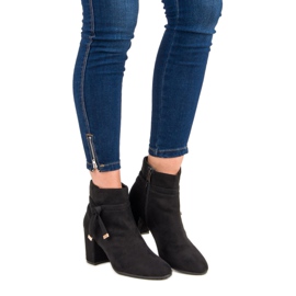 Bottines en daim noir le noir 5