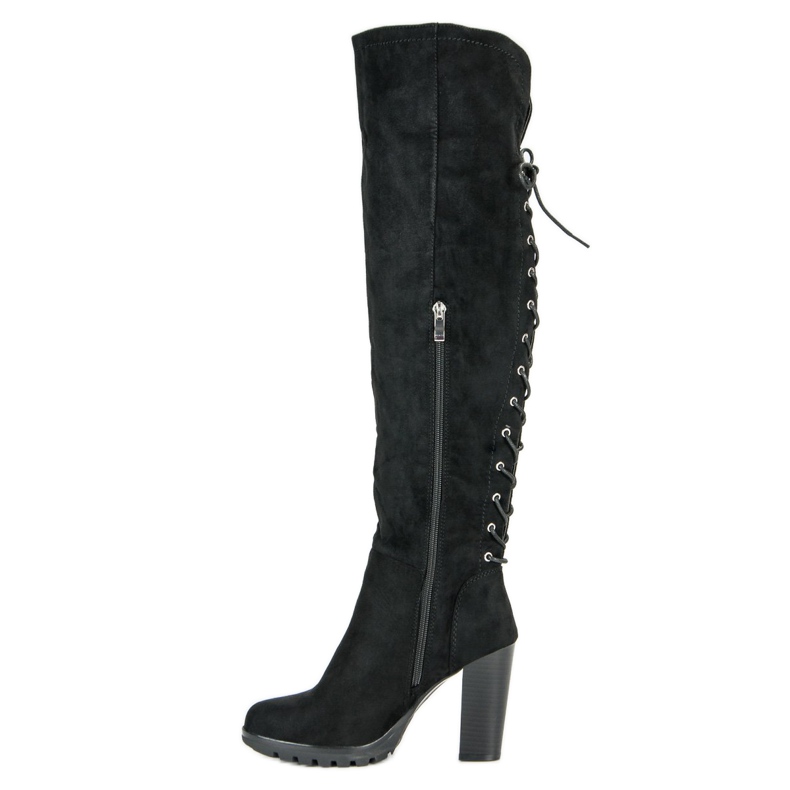 Cm Paris Bottes en daim sur un pilier le noir 1