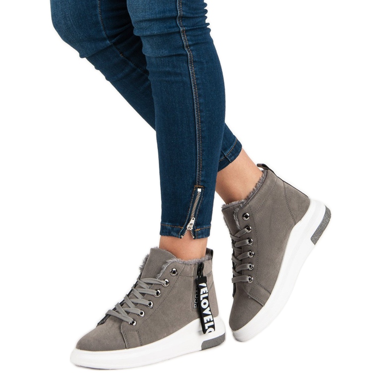 Baskets grises chaudes 2