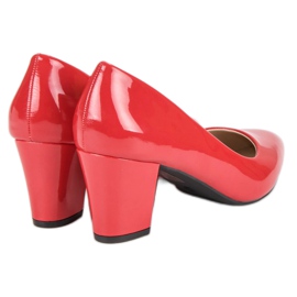 Escarpins classiques laqués rouge 2