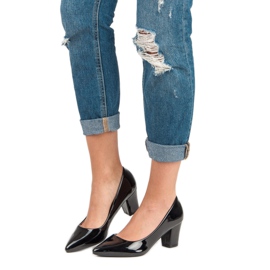 Escarpins classiques laqués noir 1