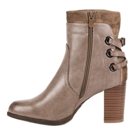 Super Mode Bottes élégantes sur un poteau brun 4