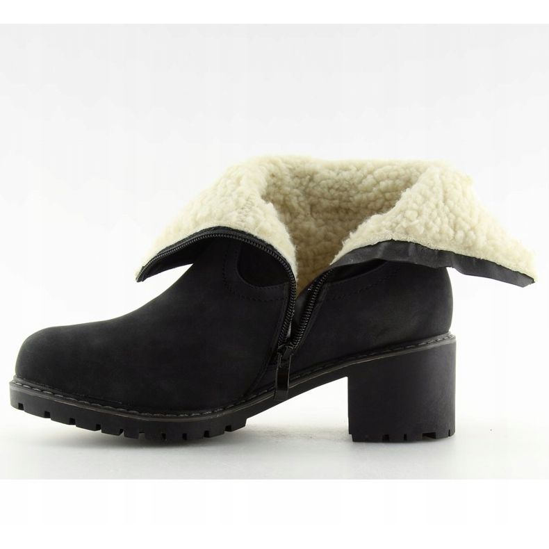 Bottes noires isolées avec de l'agneau noir NC726 Noir le noir 1