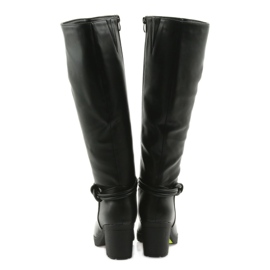 Bottes noires FILIPPO 476 sur le poteau 3