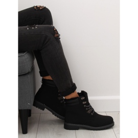 Bottes en bois isolées noires BB2022-KB Noir 1