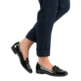 Mocassins laqués noir 1