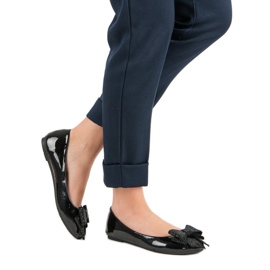 Comer Ballerine Avec Un Noeud noir 1