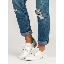 Juliet Richelieus noués blanc gris 1