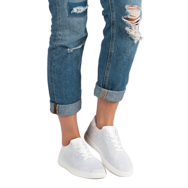 Chaussures de sport confortables blanc 1