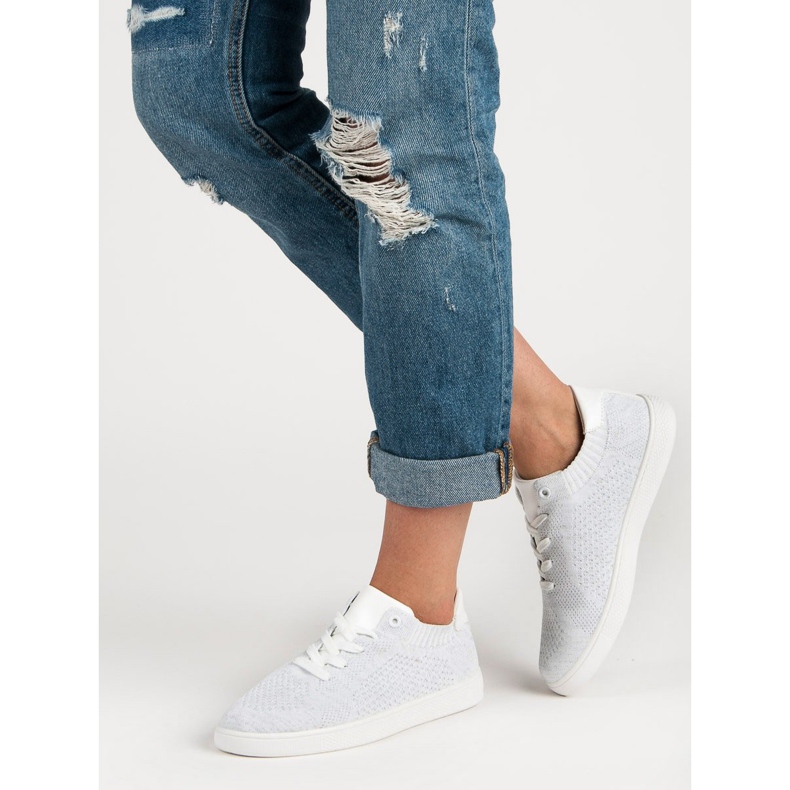 Chaussures de sport confortables blanc 2