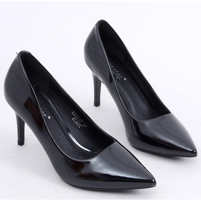 Pompes sur une broche noire LE011P-ST Noir le noir 1