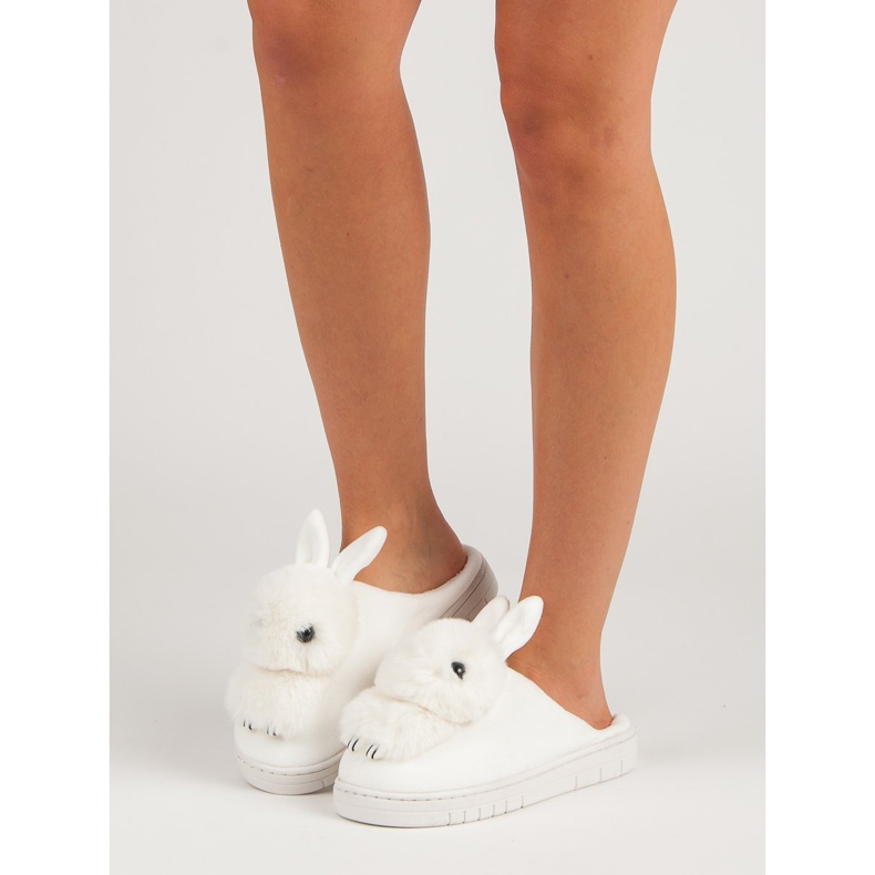 Chaussons chauds blanc 1
