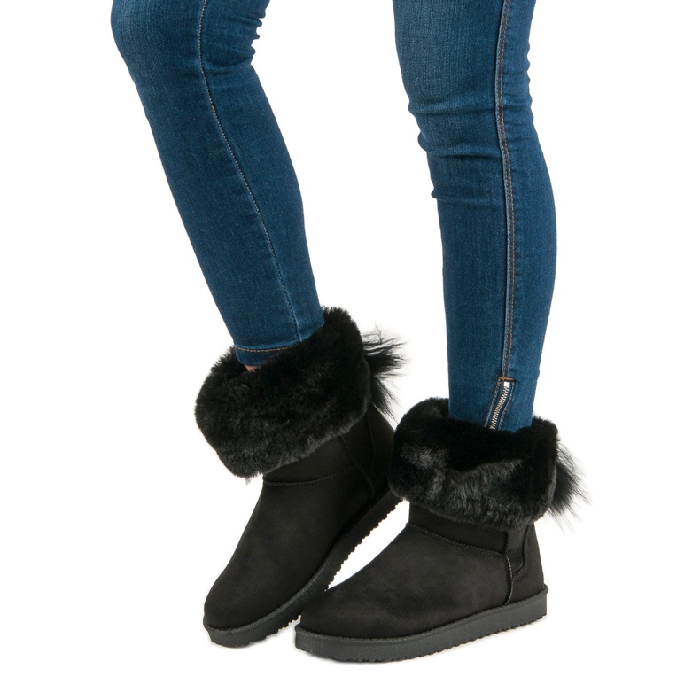 Bottes de neige noires avec fourrure 1
