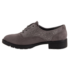 Chaussures en daim grises 6