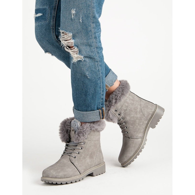 Trappeurs gris clair avec fourrure 2 Trappeurs gris clair avec fourrure 2