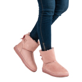 Queentina Mukluki rose avec un nœud 2