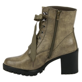 Queentina Bottes chaudes sur la plateforme vert 4