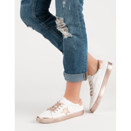 Baskets basses élégantes blanc jaune 2