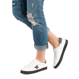 Baskets basses à la mode blanc noir 2