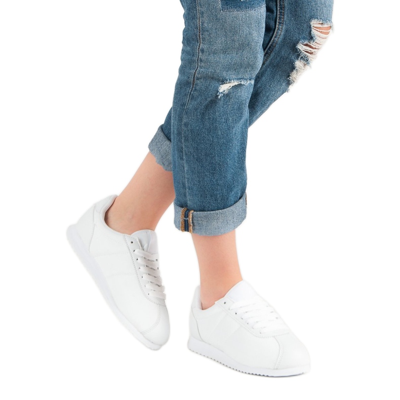 Chaussures de sport blanches 2