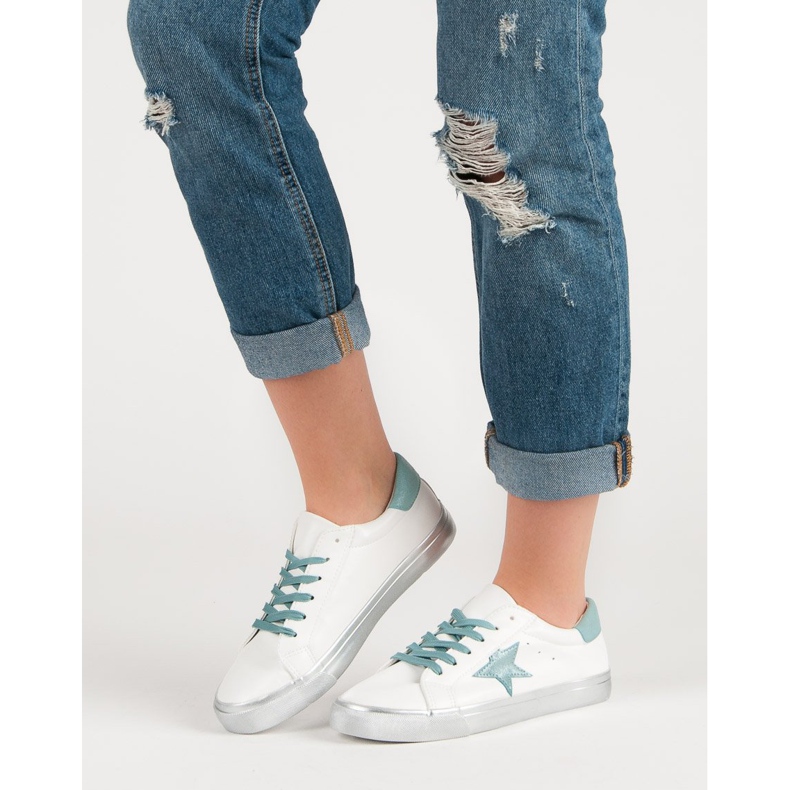 Baskets basses élégantes blanc bleu 2