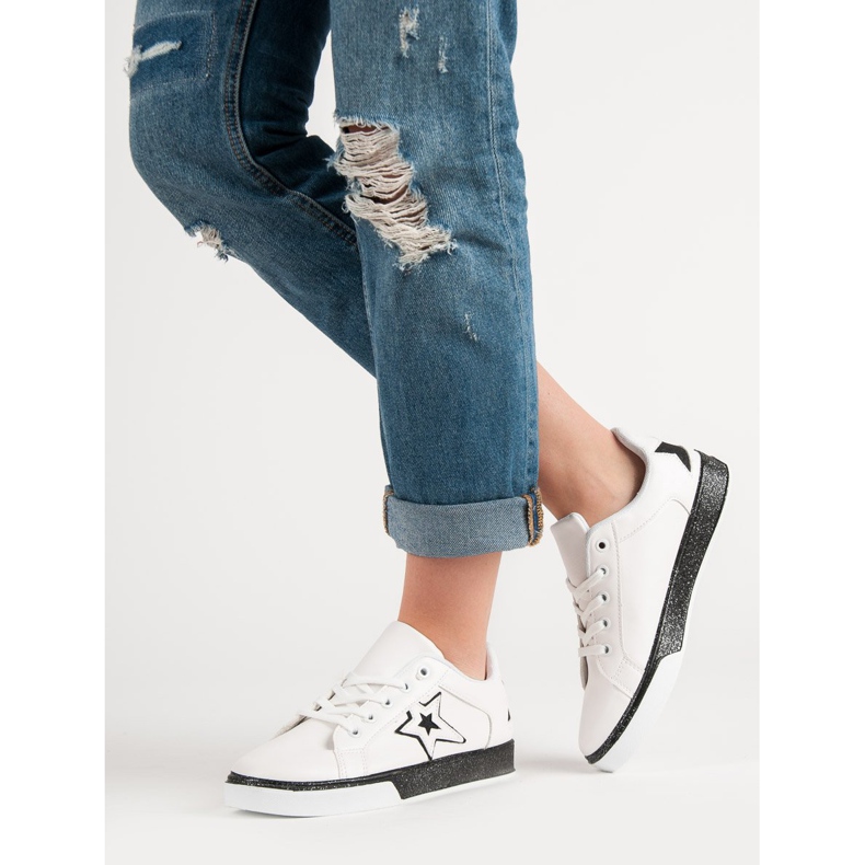 Chaussures de sport pour femmes blanche le noir 2 Chaussures de sport pour femmes blanche le noir 2