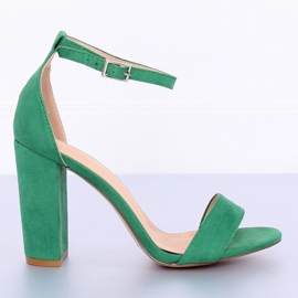 Sandales vertes sur le poteau Y2385-27 Vert 3