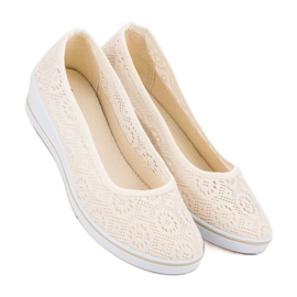 Chaussures compensées ajourées brun 3