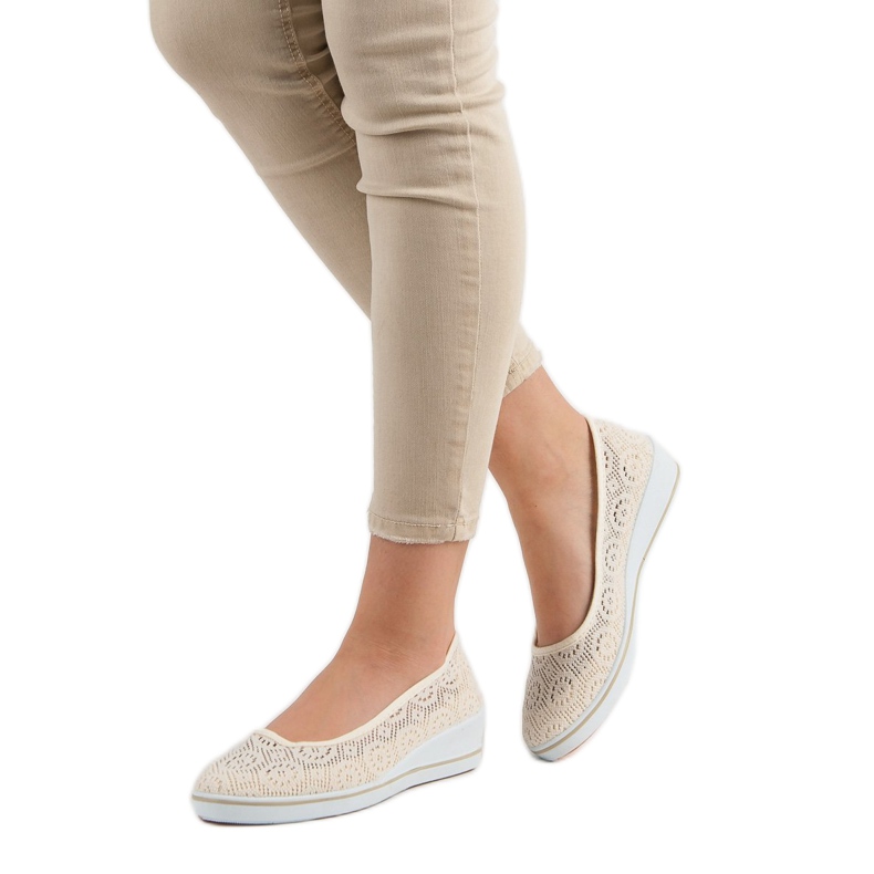 Chaussures compensées ajourées brun 2