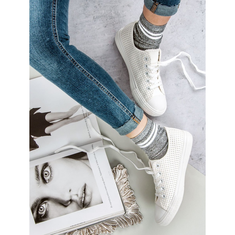 Kylie Baskets Ajourées Sur La Reliure blanche 1