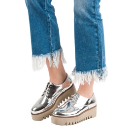 Corina Chaussures d'argent avec un protecteur gris 1