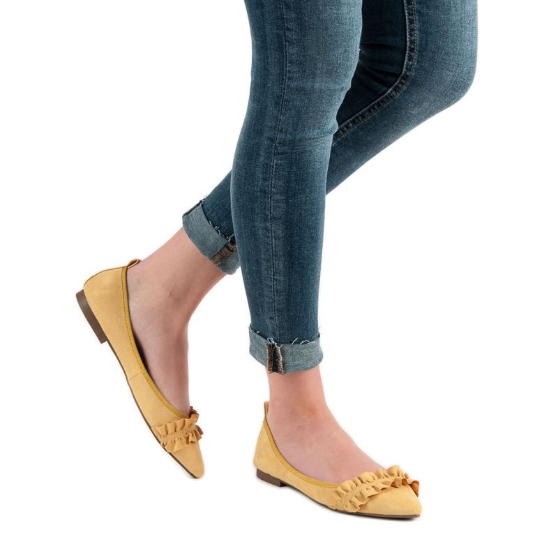 Corina Ballerines en daim à volants jaune 2