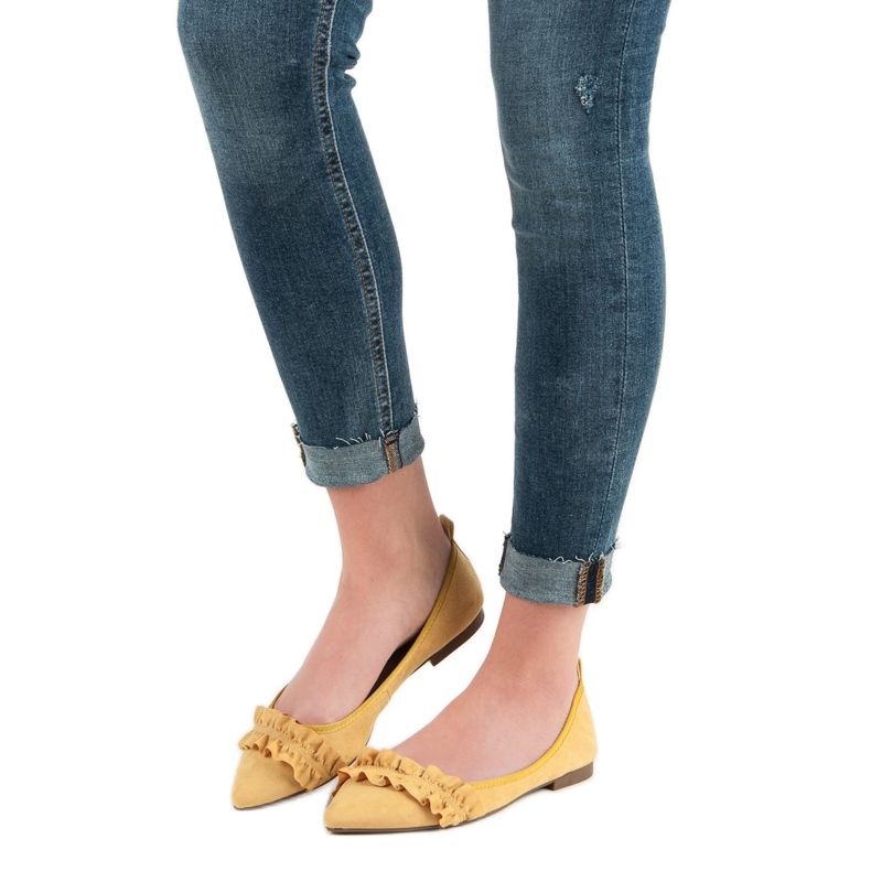 Corina Ballerines en daim à volants jaune 1