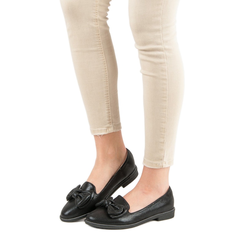 Forever Folie Ballerine Noire Avec Un Noeud 2