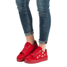 Baskets en daim avec strass rouge 2