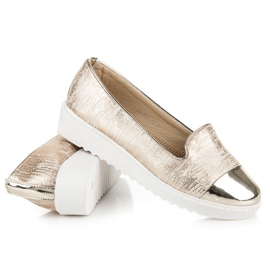 Nio Nio Seigneurs d'or sur la plate-forme 2