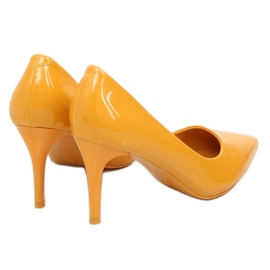 Escarpins jaunes pour femmes LE011P Jaune 1
