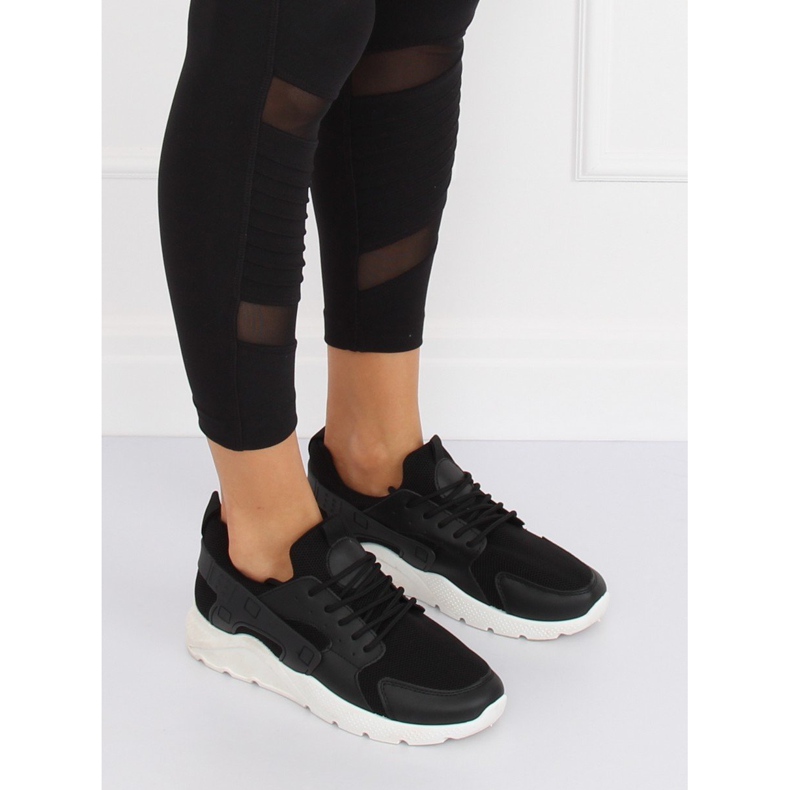 Noir LA18P Chaussures de sport noires 1