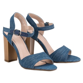 Sandales en jean sur une barre bleu 6