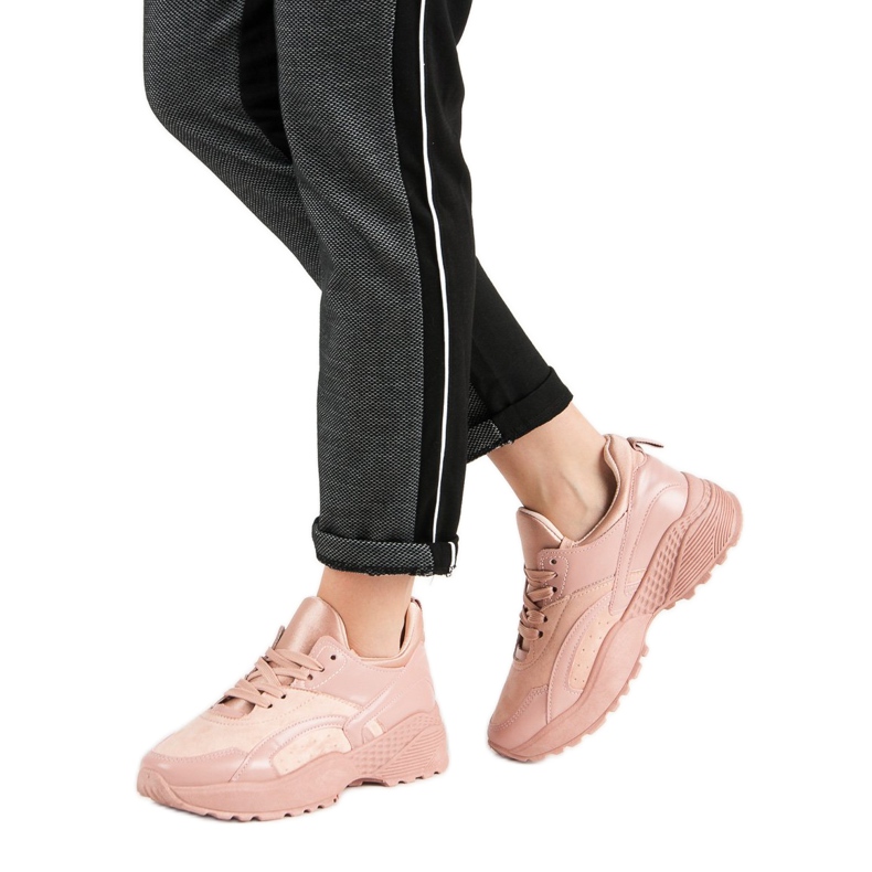 Small Swan Baskets roses sur la plate-forme 2