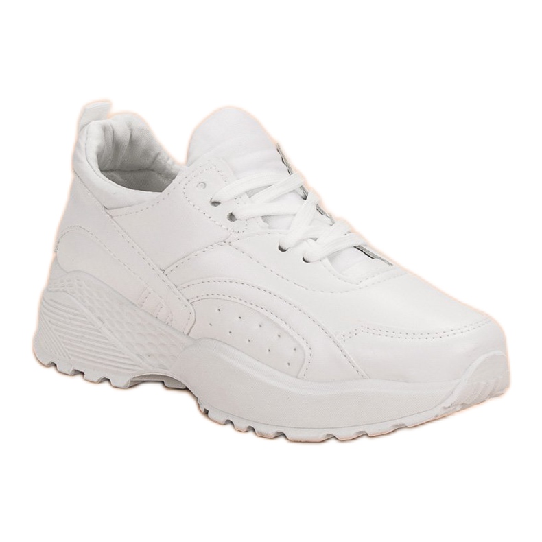 Small Swan Baskets blanches sur la plate-forme 2