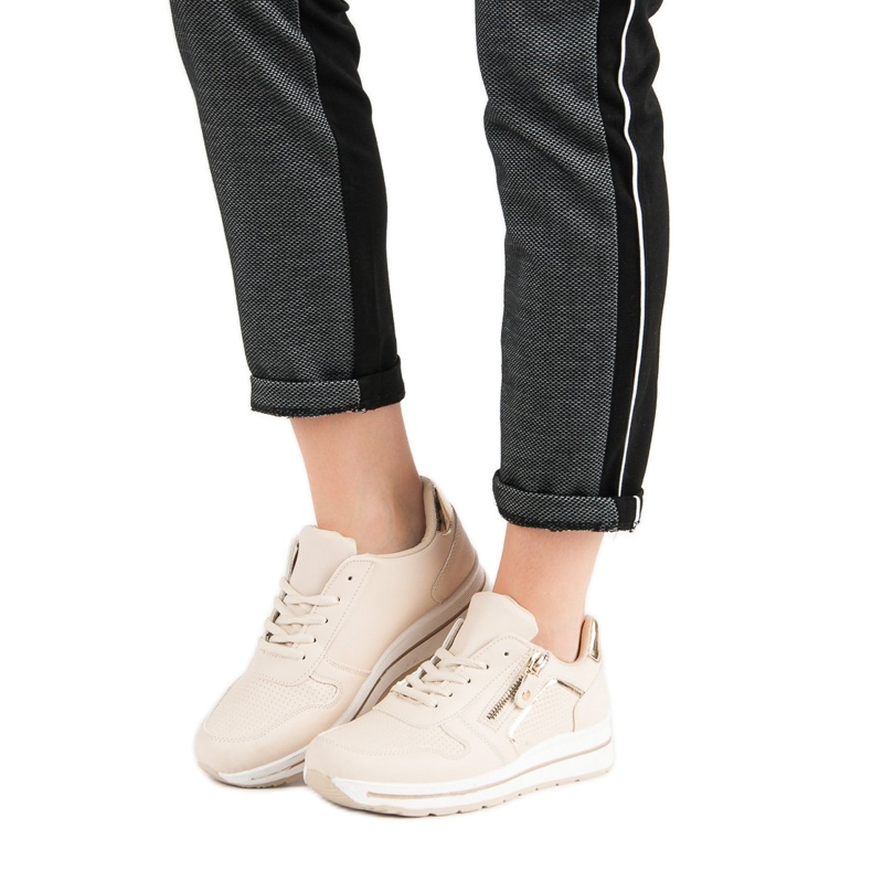 Chaussures de sport beiges 2