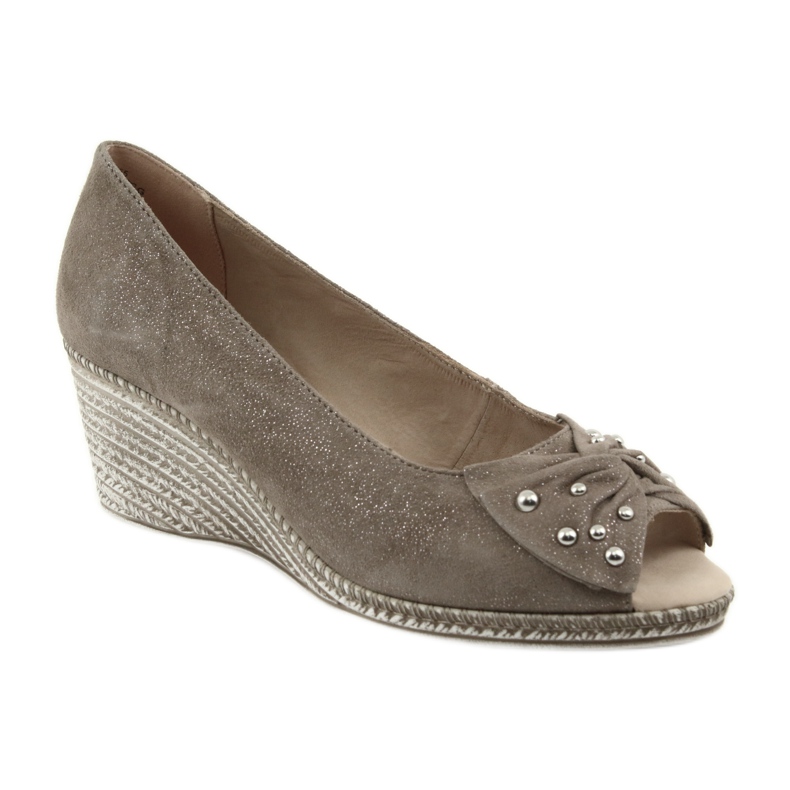 Escarpins pour femmes sur le coin Caprice 29350 brun 1